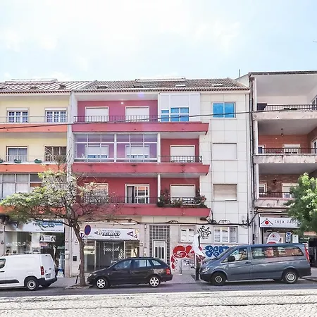 Portucale ! Balcony Appartamento Almada