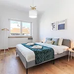 Portucale ! Balcony Apartment *