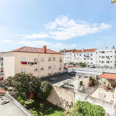 Portucale ! Balcony Appartement Almada