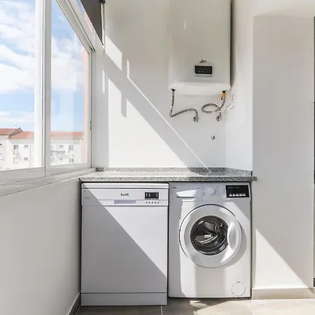 Portucale ! Balcony Appartement Almada