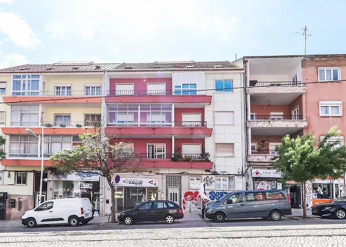 Portucale ! Balcony Appartement Almada